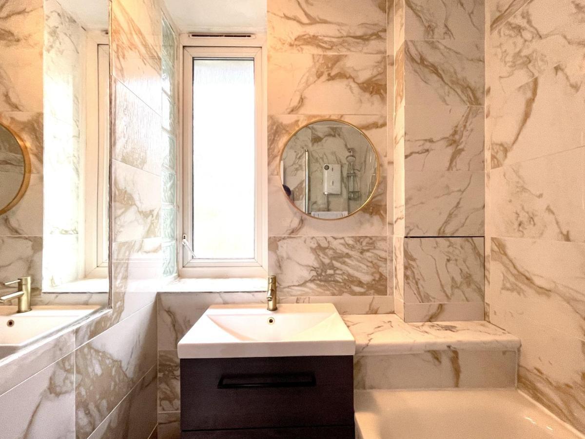Beautiful 3-bed At Swiss Londen
